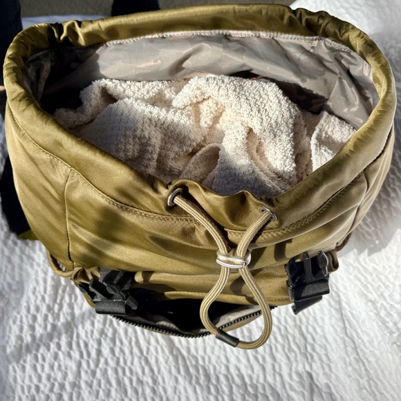 MZ Wallace Large Olive Bleeker Rucksack Backpack EUC Super Cool Versatile Bag!😎 - Picture 11 of 13